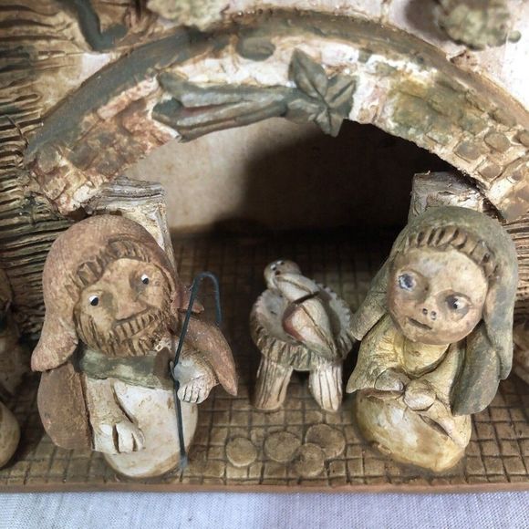 Handmade Venezuelan Folk Art Nativity Artist Signed Terra Cotta Clay Sculpture - Picture 10 of 12